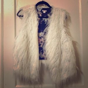 Faux Fur Vest!